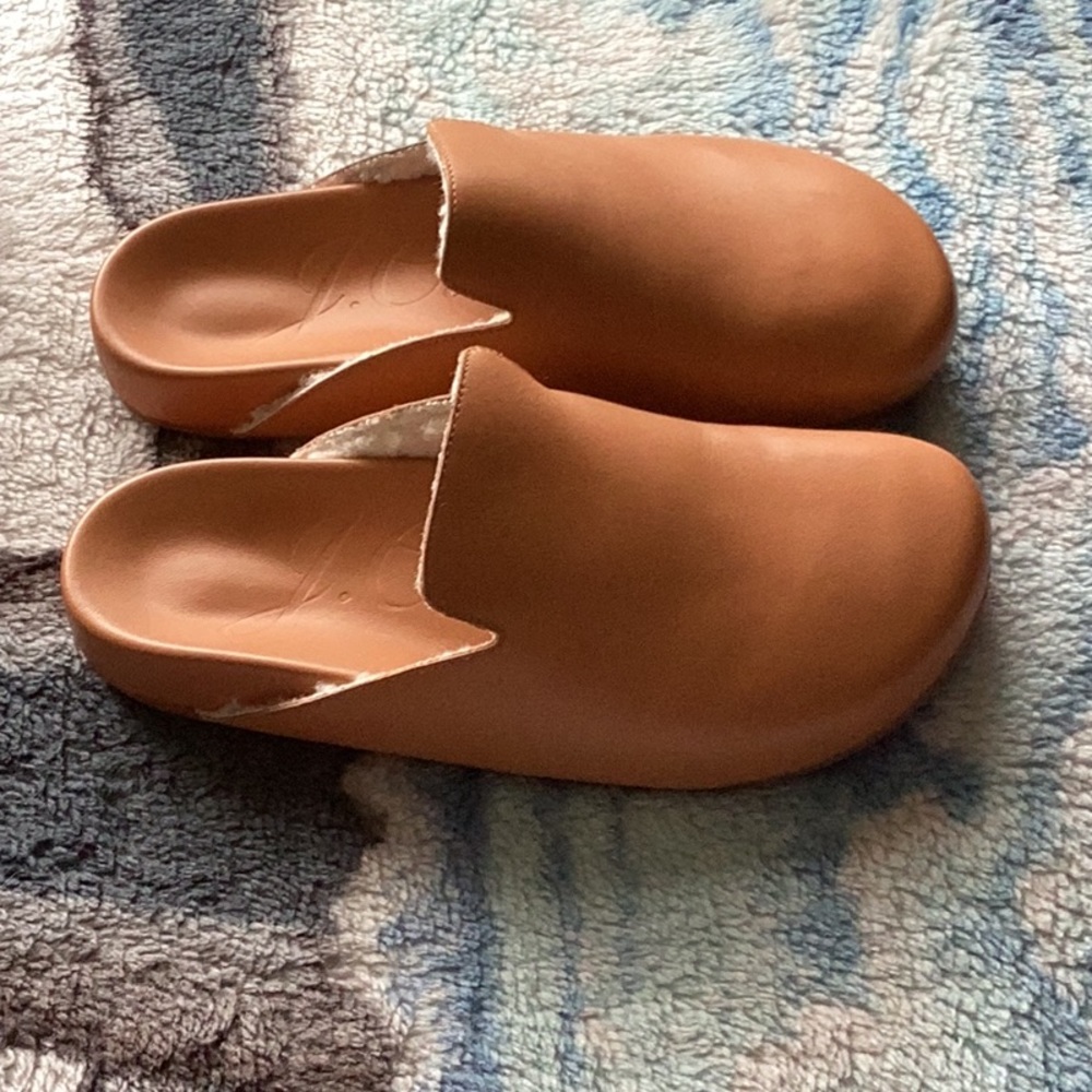 🆕 {J.CREW} Pacific Sherpa-Lined Leather Mules